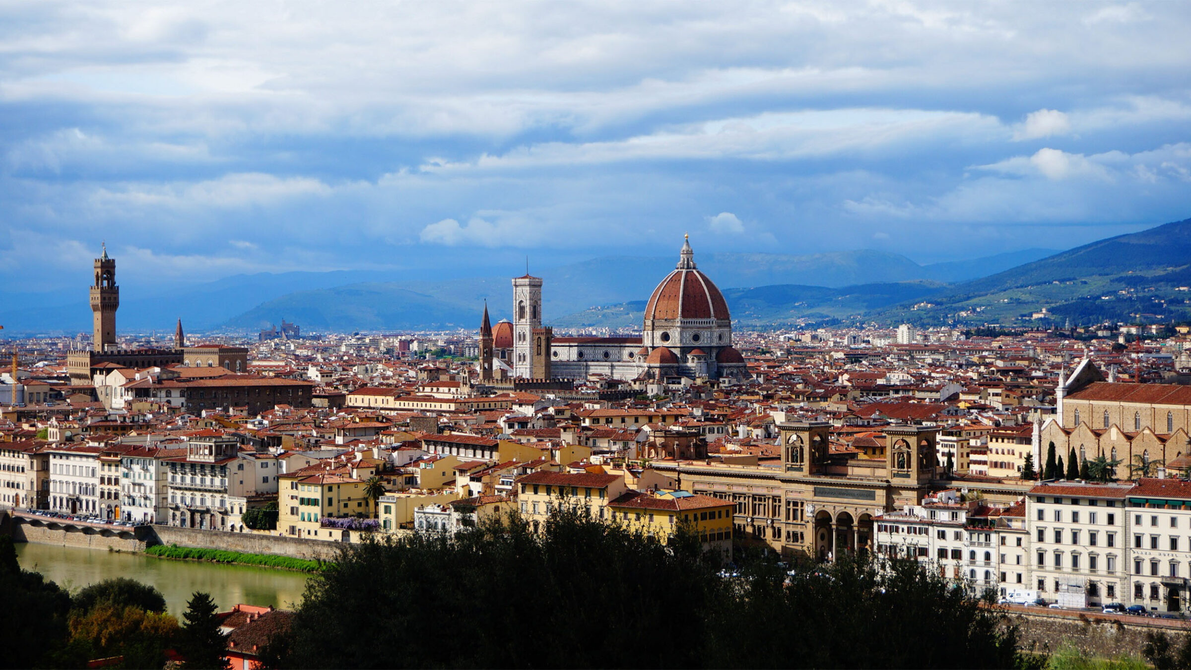 landscape shot of a city skyline in florence, italy