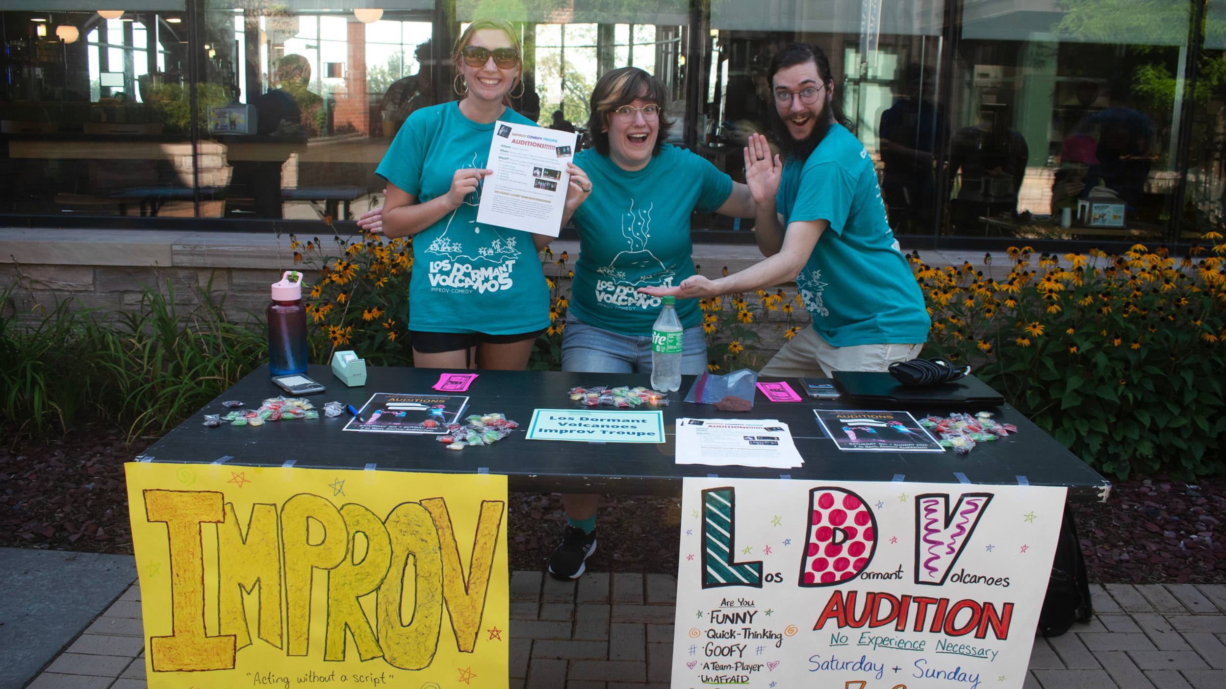 Students tabling at the activity fair for Los Dormant Volcanoes